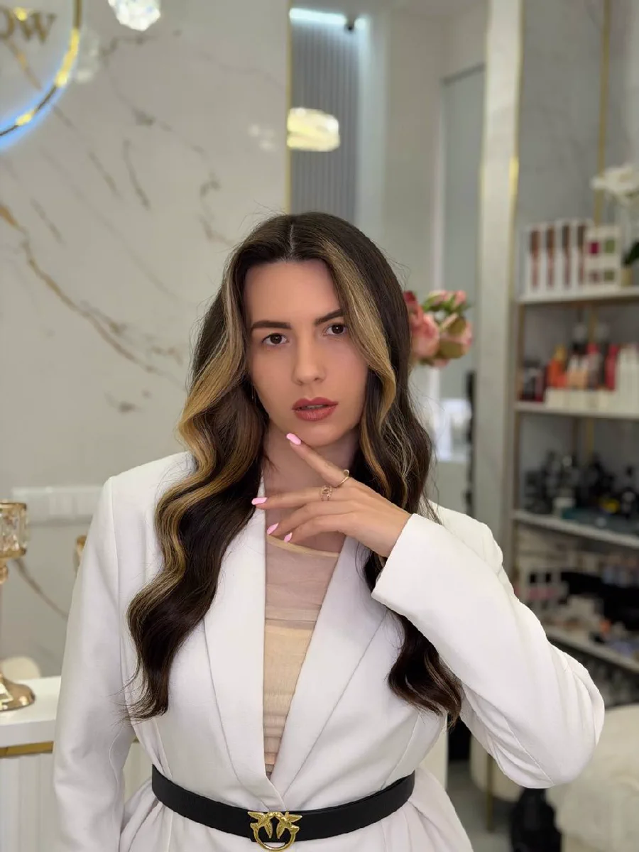 Modelka po vlasovém stylingu